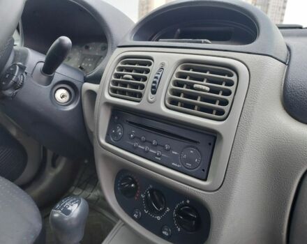 Серый Рено Clio Symbol, объемом двигателя 1.4 л и пробегом 283 тыс. км за 3300 $, фото 20 на Automoto.ua