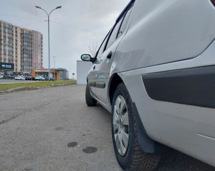 Серый Рено Clio Symbol, объемом двигателя 1.4 л и пробегом 283 тыс. км за 3300 $, фото 8 на Automoto.ua