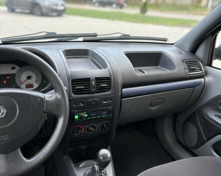 Сірий Рено Clio Symbol, об'ємом двигуна 1.39 л та пробігом 267 тис. км за 2950 $, фото 19 на Automoto.ua