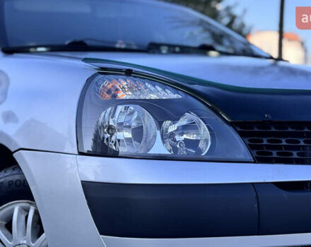 Серый Рено Clio Symbol, объемом двигателя 1.4 л и пробегом 225 тыс. км за 2950 $, фото 7 на Automoto.ua
