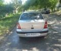 Серый Рено Clio Symbol, объемом двигателя 1.4 л и пробегом 300 тыс. км за 3500 $, фото 2 на Automoto.ua