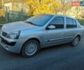 Серый Рено Clio Symbol, объемом двигателя 1.4 л и пробегом 237 тыс. км за 2950 $, фото 8 на Automoto.ua