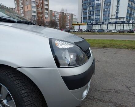 Серый Рено Clio Symbol, объемом двигателя 1.4 л и пробегом 283 тыс. км за 3300 $, фото 11 на Automoto.ua