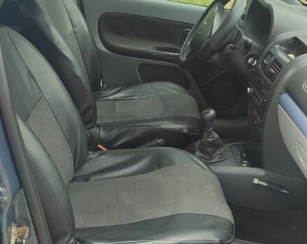 Рено Clio Symbol 2006 в Львове на Automoto.ua Серый Рено Clio Symbol, объемом двигателя 1.4 л и пробегом 282 тыс. км за 2600 $, фото 5 на Automoto.ua