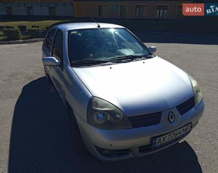 Серый Рено Clio Symbol, объемом двигателя 1.4 л и пробегом 246 тыс. км за 3700 $, фото 4 на Automoto.ua