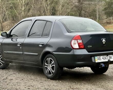 Серый Рено Clio Symbol, объемом двигателя 1.4 л и пробегом 75 тыс. км за 3950 $, фото 11 на Automoto.ua