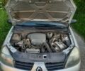 Серый Рено Clio Symbol, объемом двигателя 1.39 л и пробегом 220 тыс. км за 2450 $, фото 11 на Automoto.ua