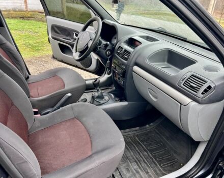 Серый Рено Clio Symbol, объемом двигателя 1.4 л и пробегом 75 тыс. км за 3950 $, фото 18 на Automoto.ua