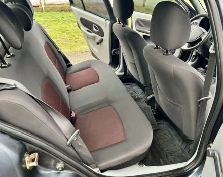 Серый Рено Clio Symbol, объемом двигателя 1.4 л и пробегом 75 тыс. км за 3950 $, фото 17 на Automoto.ua