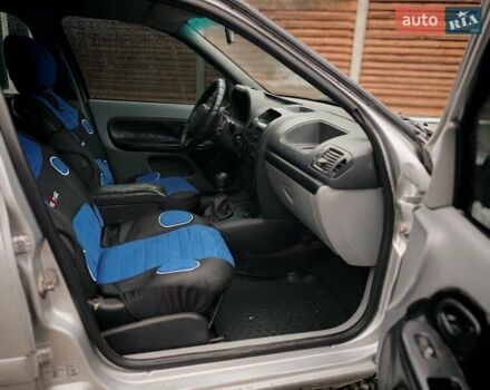 Серый Рено Clio Symbol, объемом двигателя 1.4 л и пробегом 200 тыс. км за 2300 $, фото 11 на Automoto.ua