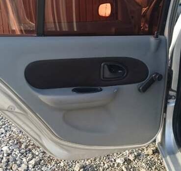 Серый Рено Clio Symbol, объемом двигателя 1.39 л и пробегом 338 тыс. км за 2600 $, фото 10 на Automoto.ua