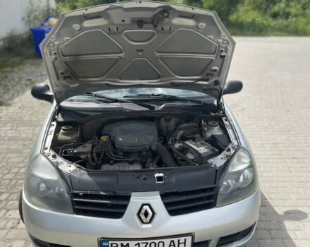Серый Рено Clio Symbol, объемом двигателя 1.39 л и пробегом 223 тыс. км за 2350 $, фото 11 на Automoto.ua