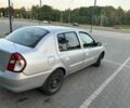 Серый Рено Clio Symbol, объемом двигателя 1.4 л и пробегом 217 тыс. км за 2900 $, фото 4 на Automoto.ua