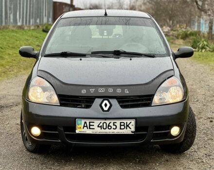 Серый Рено Clio Symbol, объемом двигателя 1.4 л и пробегом 75 тыс. км за 3950 $, фото 3 на Automoto.ua
