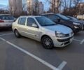 Серый Рено Clio Symbol, объемом двигателя 1.4 л и пробегом 261 тыс. км за 2500 $, фото 4 на Automoto.ua