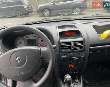 Сірий Рено Clio Symbol, об'ємом двигуна 1.4 л та пробігом 188 тис. км за 3000 $, фото 11 на Automoto.ua