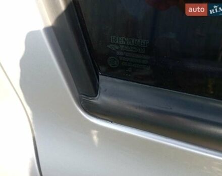 Серый Рено Clio Symbol, объемом двигателя 1.4 л и пробегом 169 тыс. км за 3800 $, фото 23 на Automoto.ua