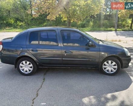 Серый Рено Clio Symbol, объемом двигателя 1.39 л и пробегом 270 тыс. км за 3000 $, фото 5 на Automoto.ua