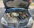 Серый Рено Clio Symbol, объемом двигателя 1.39 л и пробегом 270 тыс. км за 3000 $, фото 4 на Automoto.ua