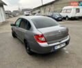 Серый Рено Clio Symbol, объемом двигателя 1.4 л и пробегом 265 тыс. км за 2000 $, фото 3 на Automoto.ua