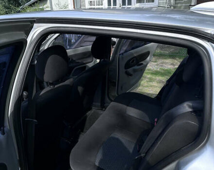 Серый Рено Clio Symbol, объемом двигателя 1.39 л и пробегом 240 тыс. км за 3500 $, фото 32 на Automoto.ua