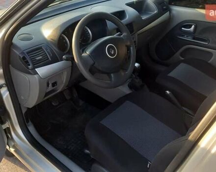 Серый Рено Clio Symbol, объемом двигателя 1.4 л и пробегом 250 тыс. км за 3600 $, фото 7 на Automoto.ua