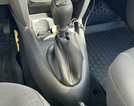 Серый Рено Clio Symbol, объемом двигателя 1.4 л и пробегом 209 тыс. км за 4200 $, фото 4 на Automoto.ua