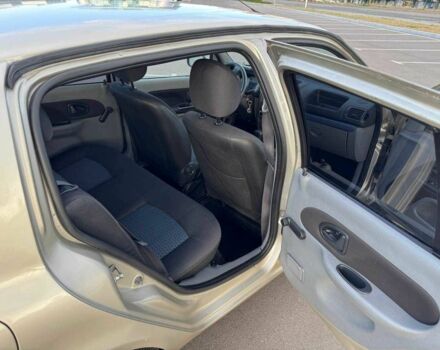 Серый Рено Clio Symbol, объемом двигателя 1.4 л и пробегом 127 тыс. км за 3499 $, фото 18 на Automoto.ua