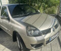Серый Рено Clio Symbol, объемом двигателя 1.4 л и пробегом 209 тыс. км за 4200 $, фото 2 на Automoto.ua