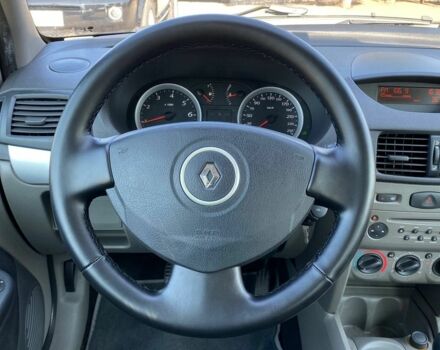 Серый Рено Clio Symbol, объемом двигателя 1.4 л и пробегом 81 тыс. км за 4900 $, фото 10 на Automoto.ua