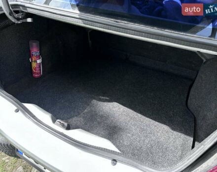 Серый Рено Clio Symbol, объемом двигателя 1.39 л и пробегом 240 тыс. км за 3500 $, фото 44 на Automoto.ua