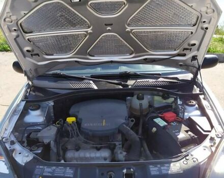 Серый Рено Clio Symbol, объемом двигателя 1.4 л и пробегом 125 тыс. км за 4000 $, фото 6 на Automoto.ua