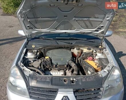 Серый Рено Clio Symbol, объемом двигателя 1.4 л и пробегом 169 тыс. км за 3800 $, фото 13 на Automoto.ua