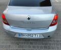 Серый Рено Clio Symbol, объемом двигателя 1.1 л и пробегом 203 тыс. км за 3300 $, фото 3 на Automoto.ua