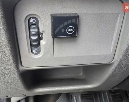 Серый Рено Clio Symbol, объемом двигателя 1.39 л и пробегом 169 тыс. км за 4718 $, фото 11 на Automoto.ua