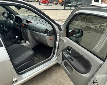 Сірий Рено Clio Symbol, об'ємом двигуна 1.4 л та пробігом 202 тис. км за 4400 $, фото 16 на Automoto.ua