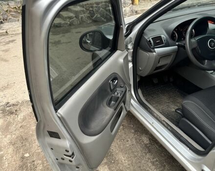 Сірий Рено Clio Symbol, об'ємом двигуна 1.4 л та пробігом 202 тис. км за 4400 $, фото 7 на Automoto.ua