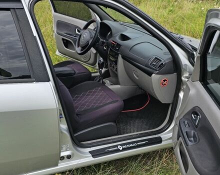 Серый Рено Clio Symbol, объемом двигателя 1.4 л и пробегом 260 тыс. км за 4800 $, фото 14 на Automoto.ua