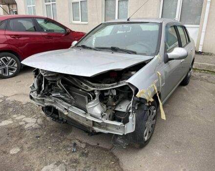 Серый Рено Clio Symbol, объемом двигателя 1.4 л и пробегом 160 тыс. км за 2500 $, фото 2 на Automoto.ua