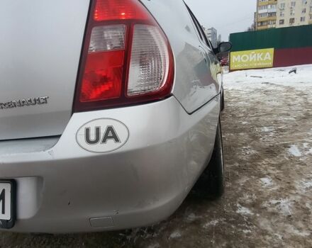 Серый Рено Clio Symbol, объемом двигателя 1.4 л и пробегом 280 тыс. км за 4500 $, фото 5 на Automoto.ua