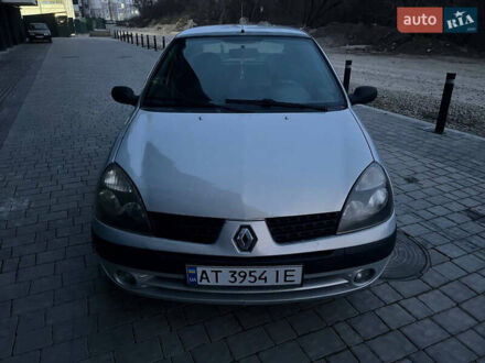 Рено Clio Symbol 2003 в Ивано-Франковске на Automoto.ua Серый Рено Clio Symbol, объемом двигателя 1.4 л и пробегом 230 тыс. км за 2250 $, фото 1 на Automoto.ua