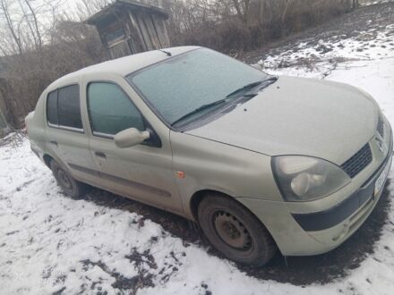 Серый Рено Clio Symbol, объемом двигателя 1 л и пробегом 555 тыс. км за 1919 $, фото 1 на Automoto.ua