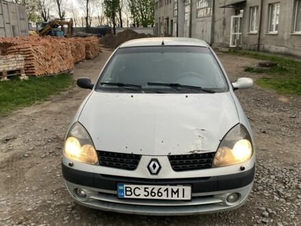 Рено Clio Symbol 2004 у Львові на Automoto.ua Сірий Рено Clio Symbol, об'ємом двигуна 1.4 л та пробігом 393 тис. км за 1800 $, фото 1 на Automoto.ua