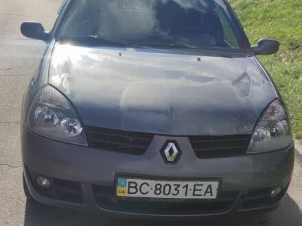 Рено Clio Symbol 2006 в Львове на Automoto.ua Серый Рено Clio Symbol, объемом двигателя 1.4 л и пробегом 282 тыс. км за 2600 $, фото 1 на Automoto.ua