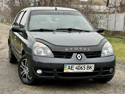 Серый Рено Clio Symbol, объемом двигателя 1.4 л и пробегом 75 тыс. км за 3950 $, фото 1 на Automoto.ua