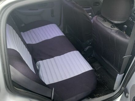 Серый Рено Clio Symbol, объемом двигателя 1.4 л и пробегом 130 тыс. км за 4100 $, фото 1 на Automoto.ua