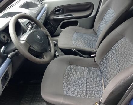 Синий Рено Clio Symbol, объемом двигателя 1.4 л и пробегом 235 тыс. км за 3200 $, фото 12 на Automoto.ua