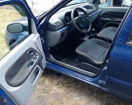 Синий Рено Clio Symbol, объемом двигателя 1.4 л и пробегом 235 тыс. км за 3200 $, фото 8 на Automoto.ua