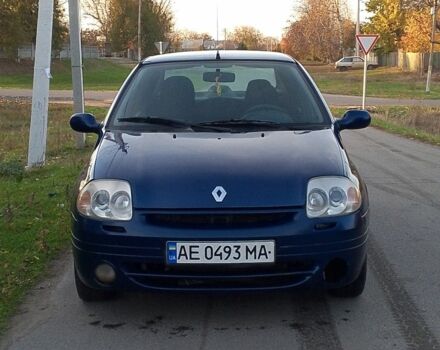 Рено Clio Symbol 2001 в Павлограде на Automoto.ua Синий Рено Clio Symbol, объемом двигателя 1.4 л и пробегом 280 тыс. км за 1838 $, фото 1 на Automoto.ua