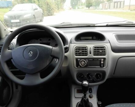 Синий Рено Clio Symbol, объемом двигателя 1.4 л и пробегом 144 тыс. км за 3350 $, фото 15 на Automoto.ua